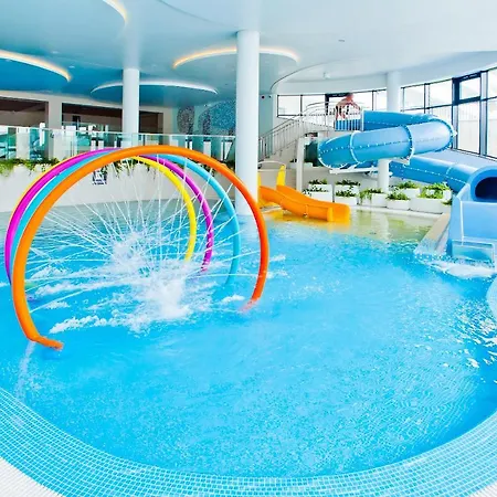Aqua Apartments-aqua Park, Sauna, Jacuzzi No Limit, Parking * 코워브제크